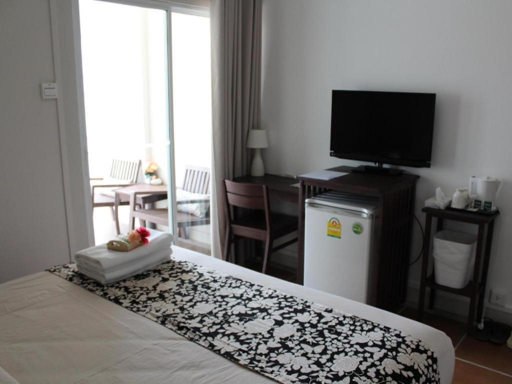 Baan Pimpisa Bangsaray Boutique Residence Bang Sare Bagian luar foto