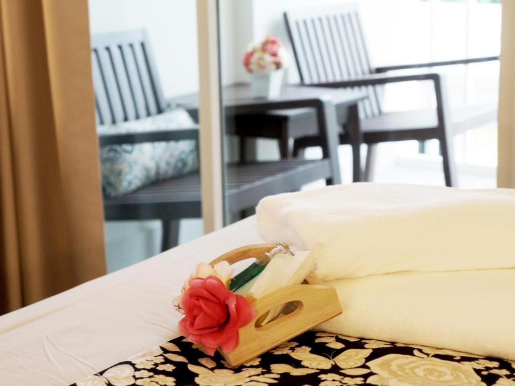 Baan Pimpisa Bangsaray Boutique Residence Bang Sare Bagian luar foto