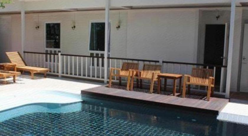 Baan Pimpisa Bangsaray Boutique Residence Bang Sare Bagian luar foto