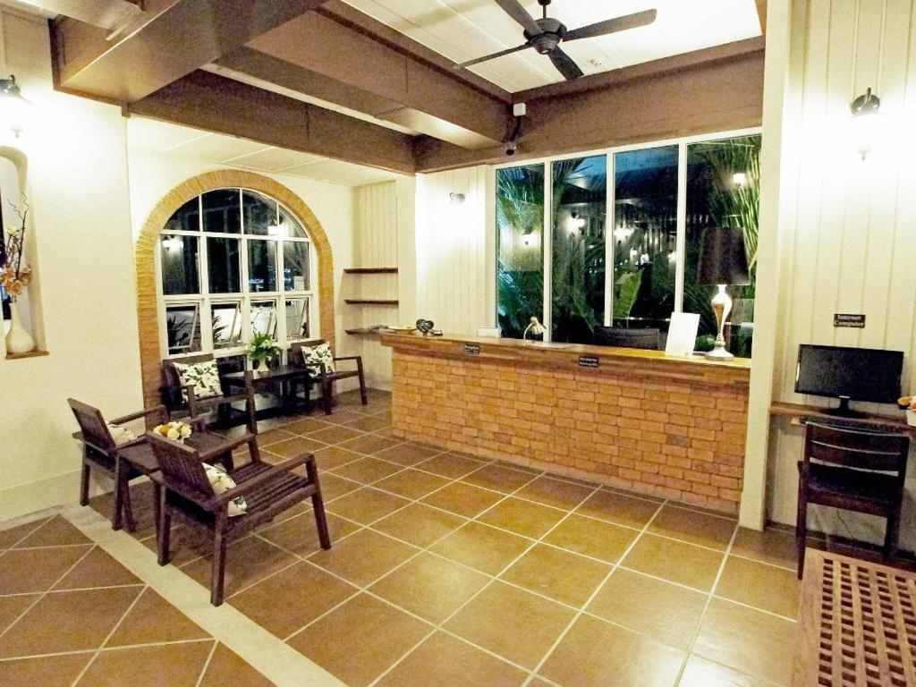 Baan Pimpisa Bangsaray Boutique Residence Bang Sare Bagian luar foto