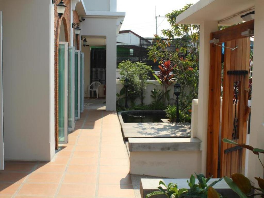 Baan Pimpisa Bangsaray Boutique Residence Bang Sare Bagian luar foto